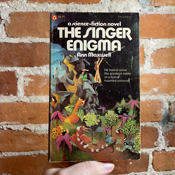 The Singer Enigma - Ann Maxwell - 1976 Popular Library Paperback - Robert LoGrippo Cover