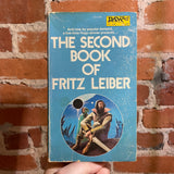 The Second Book of Fritz Leiber - 1975 Daw Books Paperback #164 - Jack Gaughan Cover