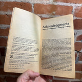 The Shoemaker: The Anatomy of a Psychotic - Flora Rheta Schreiber - 1984 Signet Books Paperback