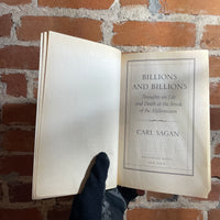 Billions & Billions - Carl Sagan - 1998 Paperback