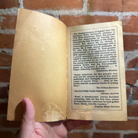 The Dungeon Master: The Disappearance of James Dallas Egbert III - William Dear - 1985 Ballantine Books Paperback