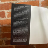 Seizing the Light: The Photography of Dayton’s Albert Kern - Claudia Watson - 2004 Softcover