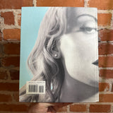 The Book of Jezebel: An Illustrated Encyclopedia of Lady Things - Anna Holmes - 2013 Grand Central Publishing Hardback