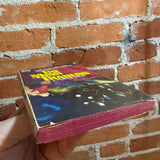 The Mind Traders - J. Hunter Holly - 1967 Macfadden Books Paperback