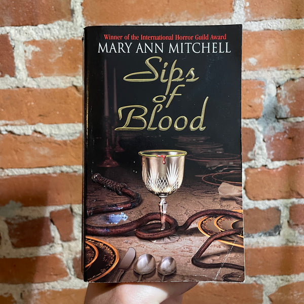 Sips of Blood - Mary Ann Mitchell - 1999 Leisure Books Paperback
