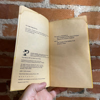 Cosmic Trigger: The Final Secret of the Illuminati - Robert Wilson 1978 Illustrated Pocket Books Paperback