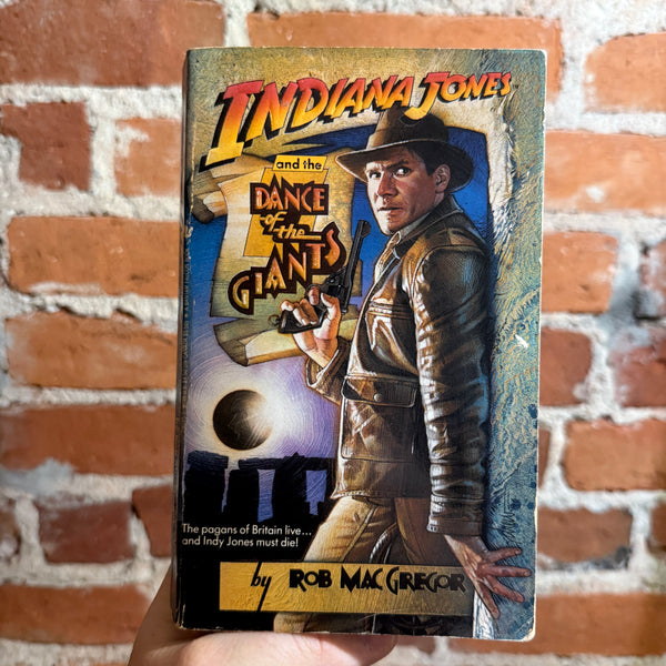 Indiana Jones and the Dance of the Giants - Rob MacGregor - 1991 Bantam Books Paperback - Drew Struzan Cover