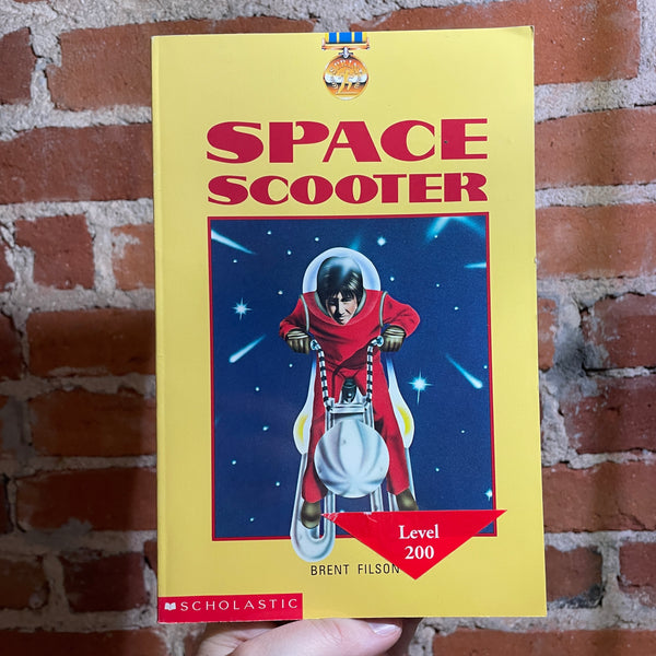 Space Scooter - Brent Filson - 1989 Scholastic Books Softcover