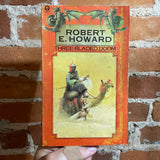 Three-Bladed Doom - Robert E. Howard - Orbit Books Paperback