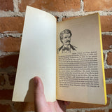 A Connecticut Yankee in King Arthur's Court - Mark Twain - 1963 Signet Classics Books Paperback