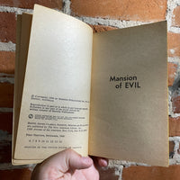 Mansion of Evil - Caroline Farr - 1966 Signet Books Paperback