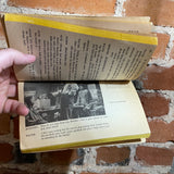 A Raisin In The Sun - Lorraine Hansberry - 1966 Signet Books Paperback (Yellow and Red Cover)