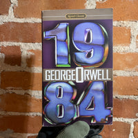 1984 - George Orwell - Signet Books 1981 Paperback