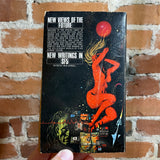 New Writings in SF5 - Edited by John Carnell - 1970 Bantam Books Paperback - Dean Ellis Cover