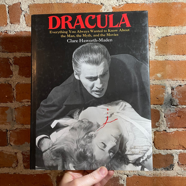 Dracula - Clare Haworth-Maden - Hardback