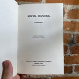 Social Dancing Fundamentals - Seymour Kleiman - Paperback