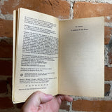 A Raisin In The Sun - Lorraine Hansberry - 1966 Signet Books Paperback (Yellow and Red Cover)