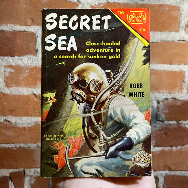 Secret Sea - Robb White - Scholastic Book Services - 1962 5th Printing - Illustrated Paperback