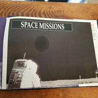 Space Missions: From Sputnik to SpaceShipOne: The History of Space Flight - Jim Winchester (2006 Thunder Bay Press)