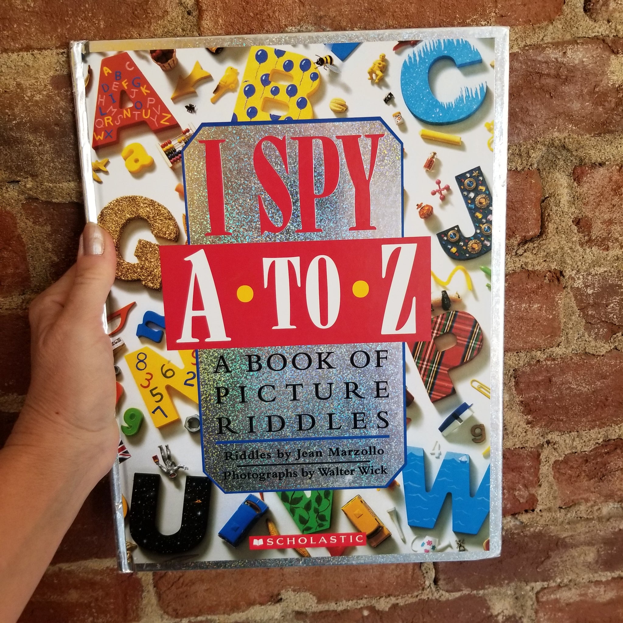 Fiction Picture Book Hardcover Books In Italian I Spy Treasure Hunt: A Book Of Picture Riddles - Hardcover In Good Condition Ispy Kids Book - Foto 1
