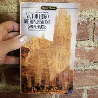 The Hunchback of Notre-Dame - Victor Hugo 1965 Signet Classic vintage paperback