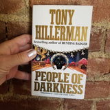 People of Darkness - Tony Hillerman 1980 Harper Torch paperback