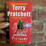 Moving Pictures - Terry Pratchett 2002 Harper Torch paperback