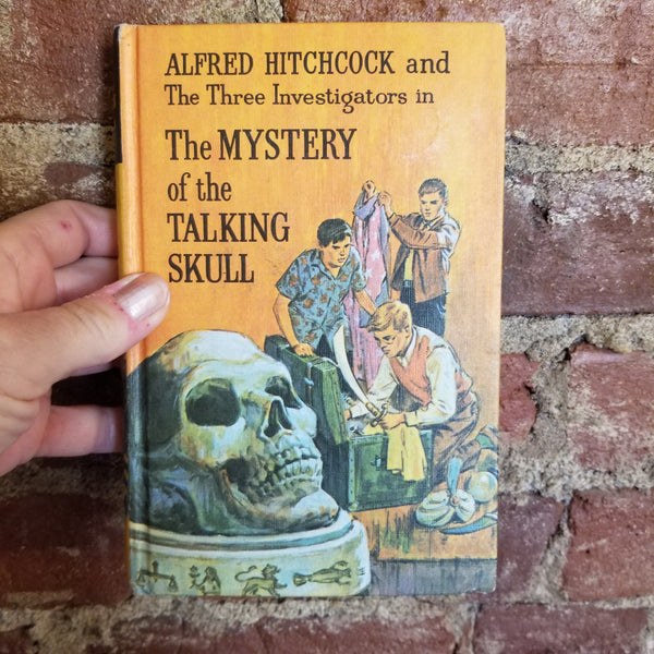 The Mystery of the Talking Skull (Alfred Hitchcock and The Three Investigators #11) - Robert Arthur 1973 Collins Publishers -London vintage hardback