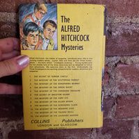 The Mystery of the Talking Skull (Alfred Hitchcock and The Three Investigators #11) - Robert Arthur 1973 Collins Publishers -London vintage hardback