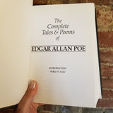 Edgar Allan Poe: Complete Tales and Poems - Edgar Allan Poe (2002 Castle Books hardback)