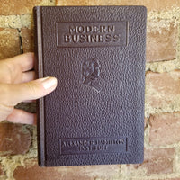 Modern Business (Alexander Hamilton Institute) - Accounting Principles (1958) Flexibinding