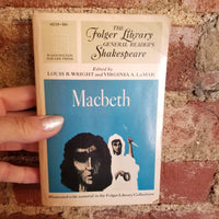 The Tragedy of Macbeth- Shakespeare, Louis Wright - 1969 Washington Square Press vintage paperback