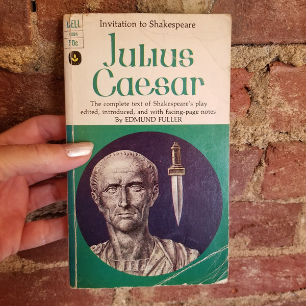 Invitation to Shakespeare- Julius Caesar - Edmund Fuller 1966 Dell vintage paperback