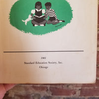 Questions Children Ask (Child Horizons) - Edith Bonhivert 1961 Standard Education Society vintage HB