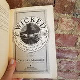 Wicked: The Life and Times of the Wicked Witch of the West- Gregory Maguire 1996 ReganBooks 1st edition PB