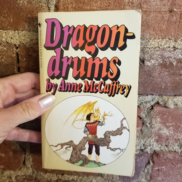Dragondrums - Anne McCaffrey 1981 Bantam Books vintage PB
