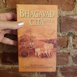 Bhagavad-gita As It Is: Complete Edition with original Sanskrit text- A.C. Bhaktivedanta Swami Prabhupāda 2010 The Bhaktivedanta PB