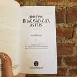 Bhagavad-gita As It Is: Complete Edition with original Sanskrit text- A.C. Bhaktivedanta Swami Prabhupāda 2010 The Bhaktivedanta PB