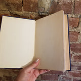 The Life Story of Abe the Newsboy, Hero of a Thousand Fights - Abe Hollandersky 1952 SIGNED Deluxe edition HB