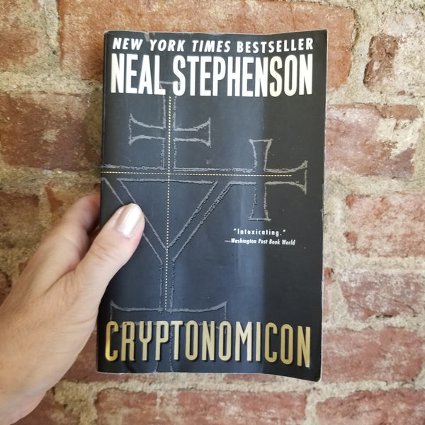 Cryptonomicon - Neal Stephenson 2000 Harper Perennial PB