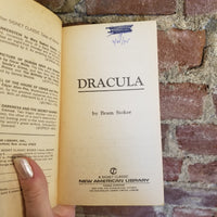Dracula - Bram Stoker -1965 Signet Classic First printing paperback