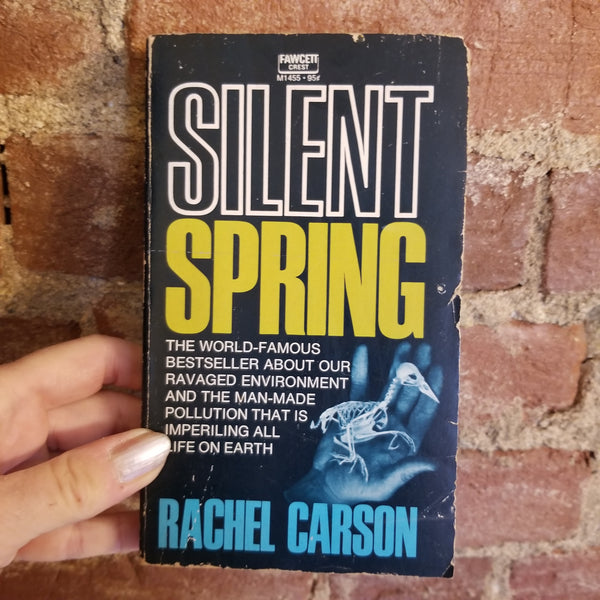 Silent Spring - Rachel Carson 1962 Fawcett Crest vintage paperback