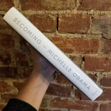 Becoming - Michelle Obama 2018 Crown HBDJ