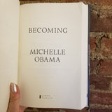 Becoming - Michelle Obama 2018 Crown HBDJ