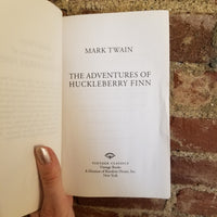 The Adventures of Huckleberry Finn - Mark Twain 2010 Vintage Classics PB