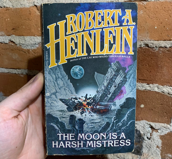 The Moon is a Harsh Mistress - Robert A. Heinlein - Paperback - Carl Lundgren Cover