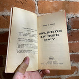 Islands in the Sky - Arthur C. Clarke - 1960 1st Signet Paperback - Paul Lehr Cover