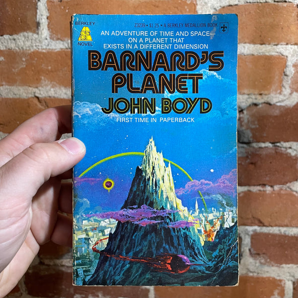 Barnard's Planet - John Boyd - Paul Lehr Cover - 1976 Berkley Paperback Edition