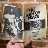 Analog Science Fiction/Science Fact, Mid-December 1985 (George R.R. Martin's Manna from Heaven novella inside)