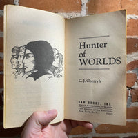 Hunter of Worlds - C.J. Cherryh - John Berkey Cover - 1977 Daw Books Paperback